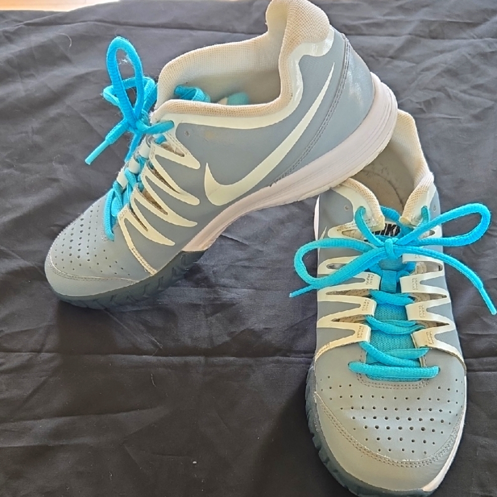 Nike Gray and Blue Vapor Court Athletic Women's Shoes with Modern Design
